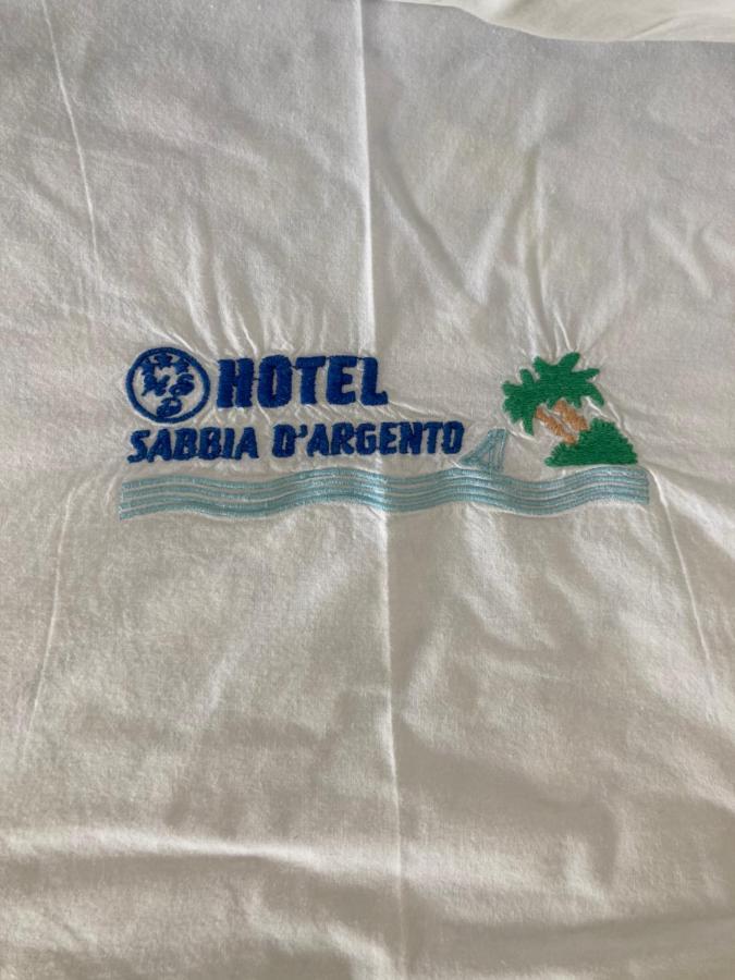 Sabbia D'Argento Hotel Giugliano In Campania Bagian luar foto