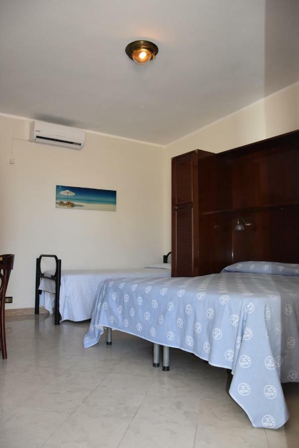 Sabbia D'Argento Hotel Giugliano In Campania Bagian luar foto